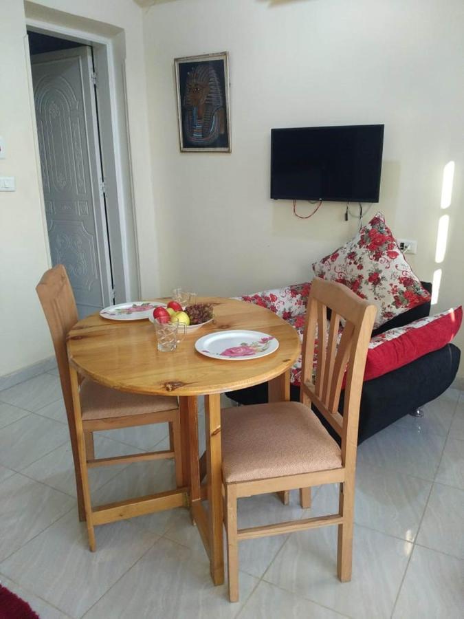 Adam Apartments Луксор Экстерьер фото