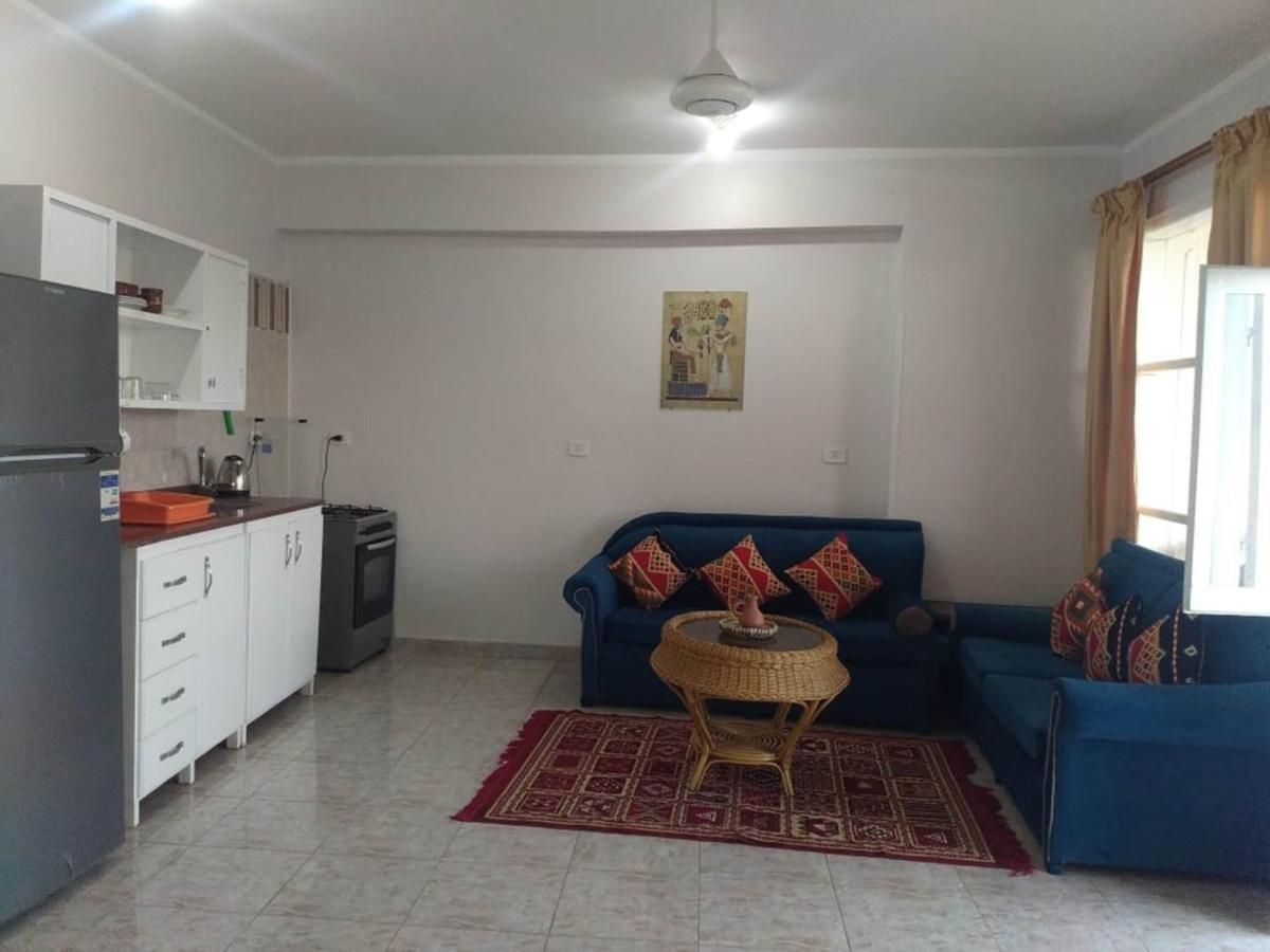 Adam Apartments Луксор Экстерьер фото